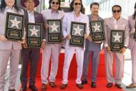 Los Bukis reciben su estrella en Paseo de la Fama de Hollywood