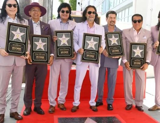 Los Bukis reciben su estrella en Paseo de la Fama de Hollywood
