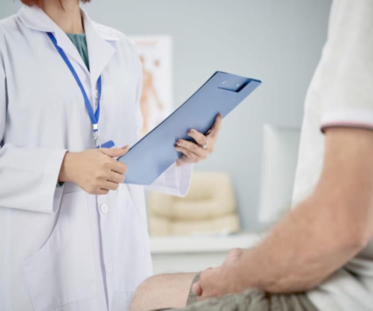Definen vía legal para demandar a los médicos