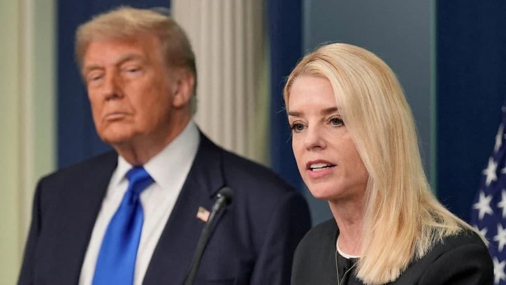 Aparece Trump en los archivos de Epstein, según fiscal general de EU