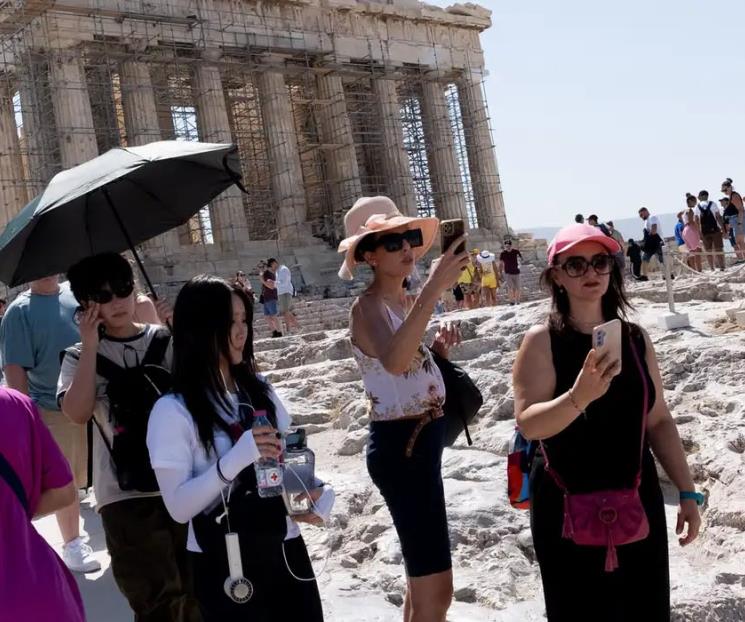 Los termómetros rozan los 46°C en Grecia