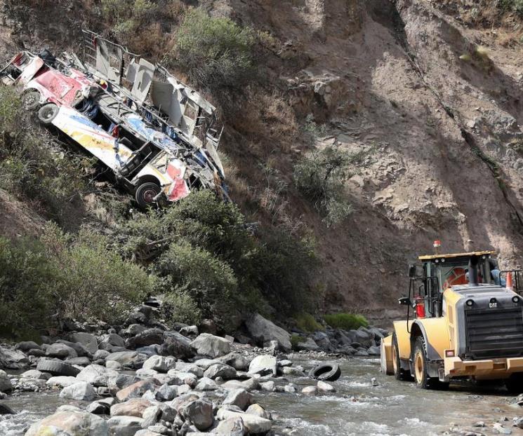 Reportan 15 muertos por accidente en los Andes de Perú