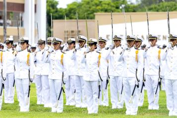 Rinden homenaje a cadetes del buque Cuauht&eacute;moc