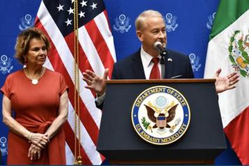 Embajador Johnson destaca reunión de empresarios y políticos