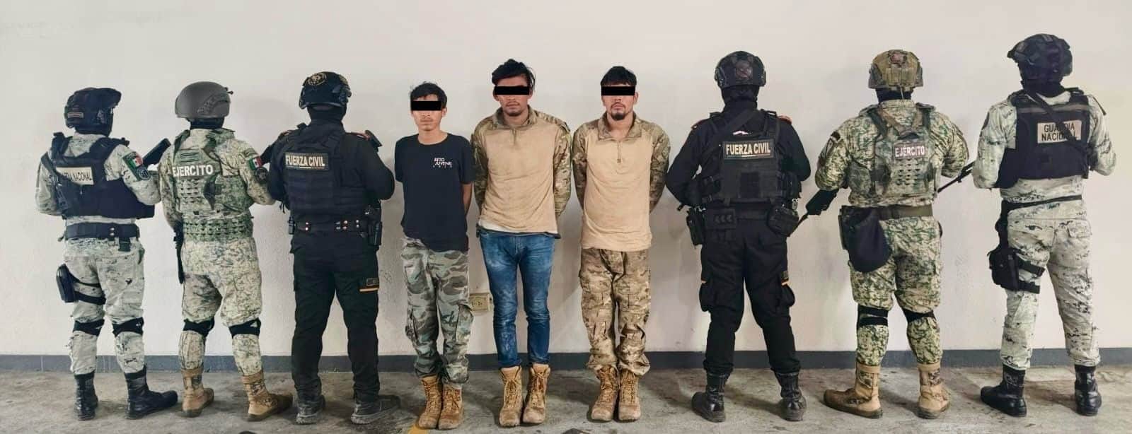 Tres hombres que presuntamente participaron en el homicidio de un agente policial en Aramberri, fueron arrestados ayer por el Grupo de Coordinación, como resultado de la activación del operativo de investigación e inteligencia.