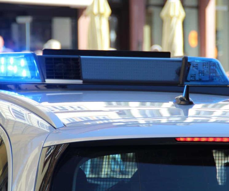 Balean a policía y civil dentro de edificio en centro de Manhattan