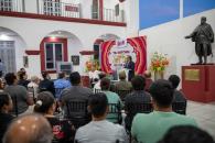 Rinde Escobedo homenaje al decano de arte Gerardo Cantú