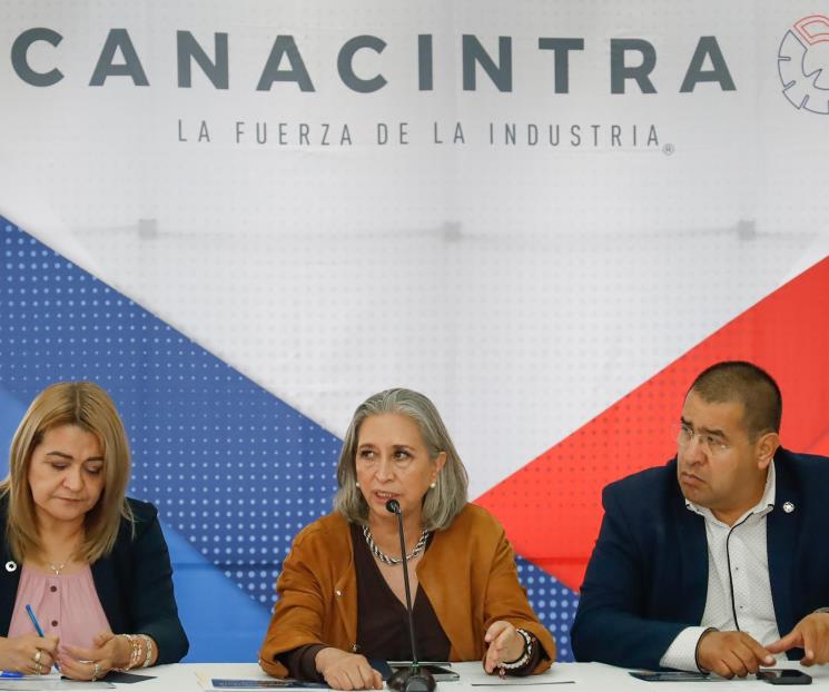 Asume Mar&iacute;a de Lourdes Medina presidencia de Canacintra