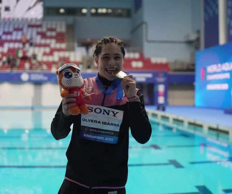 Logra Osmar Olvera oro en clavados en Mundial de Natación