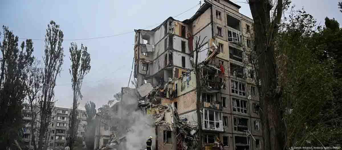 Suben a 26 los muertos por ataques rusos en Kiev