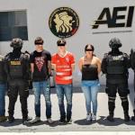 Detienen a 5 con pistola y droga