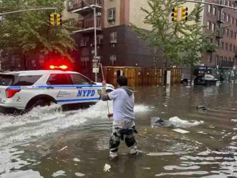 Declaran estado de emergencia en Nueva York por lluvias torrenciales Declaran estado de emergencia en Nueva York por lluvias torrenciales