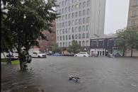 Tormentas pegan a la Costa Este de EU