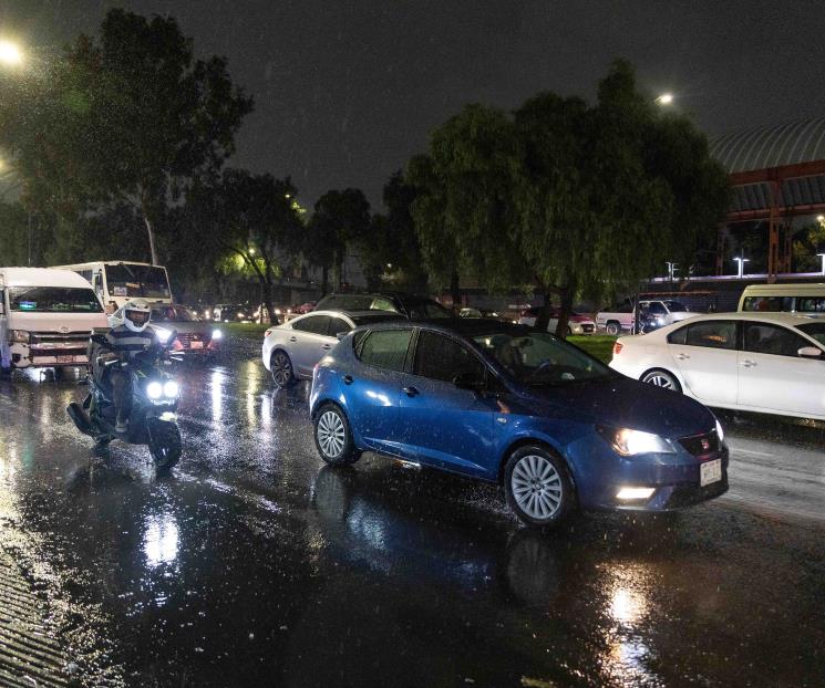 Lluvia del jueves dejó serias afectaciones en CDMX
