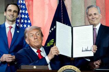 Presiona Trump a jefes de 17 farmacéuticas para que bajen precios