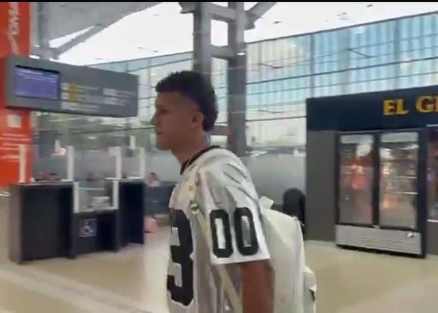 Parte Deossa a España para fichar con el Betis