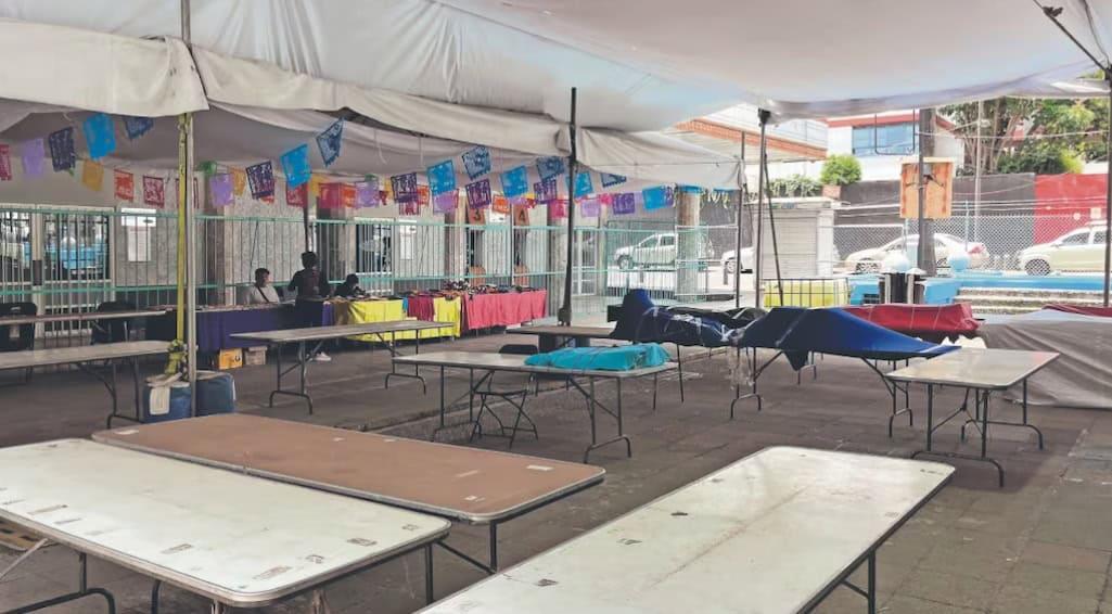 Indígenas desisten del centro artesanal por escasas ventas Indígenas desisten del centro artesanal por escasas ventas