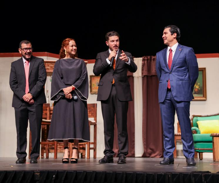 Reconoce gobernador labor de secretarias