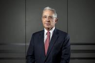 Uribe es sentenciado a 12 años de prisión domiciliaria Uribe es sentenciado a 12 años de prisión domiciliaria