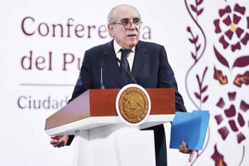 Deja Pablo G&oacute;mez la UIF; encabezar&aacute; nueva comisi&oacute;n