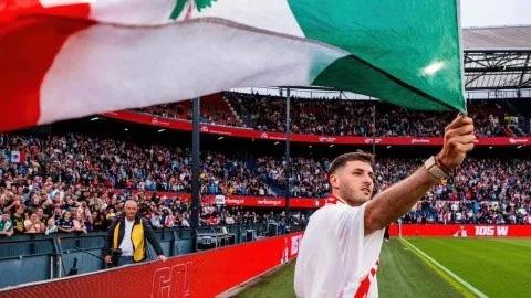 Tiene Santi feliz despedida con Feyenoord Tiene Santi feliz despedida con Feyenoord