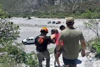 Senderista resulta lesionada al resbalar en La Huasteca
