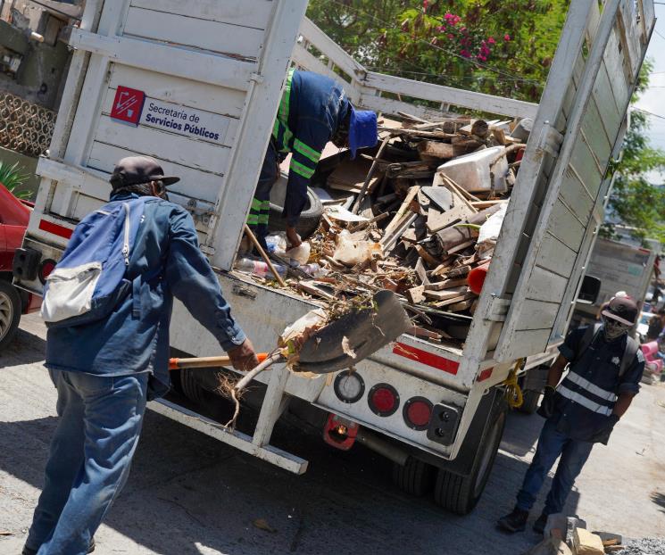 Realizan operativo de descacharrización