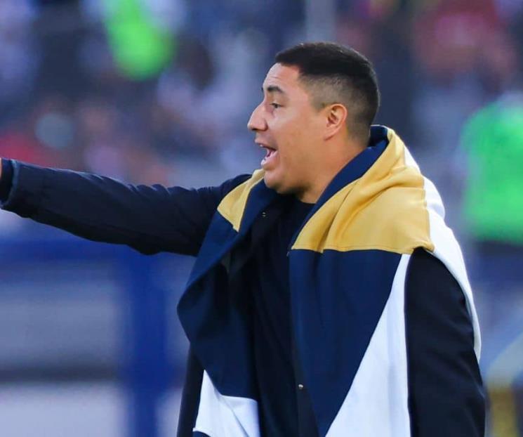 Busca Efraín Juárez quién suplirá a Navas