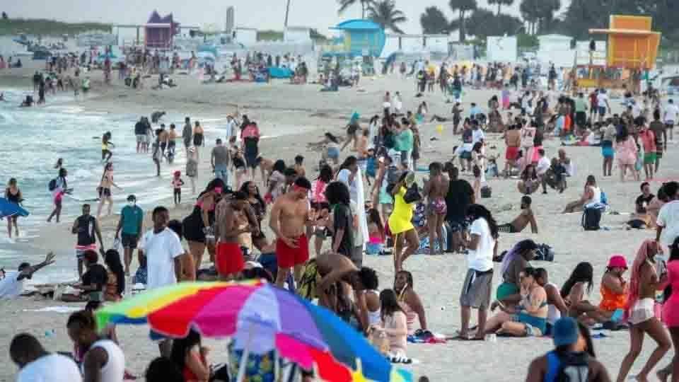 Registran 8 muertos por bacteria carn&iacute;vora en mar de EU