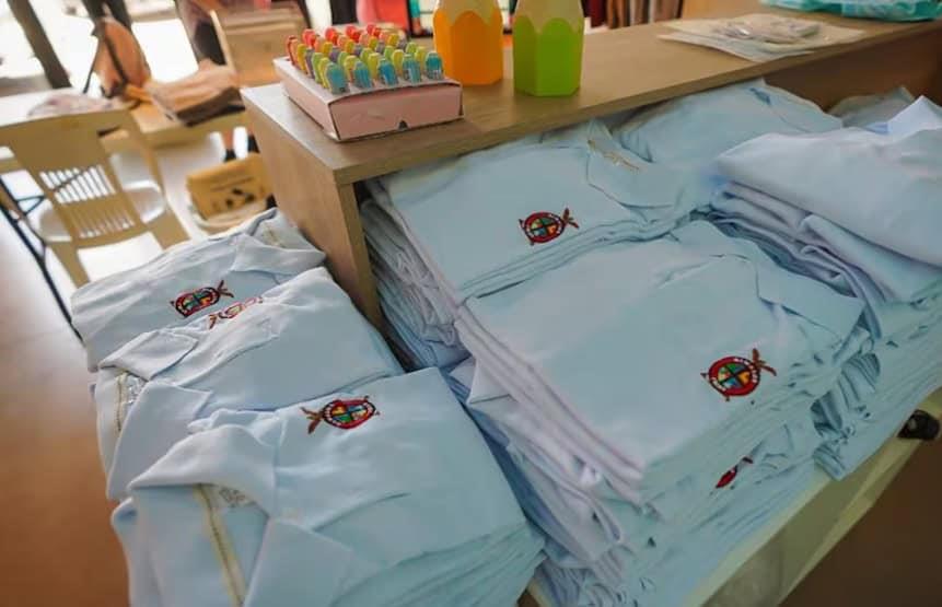 Recibirán dotación gratuita de uniformes y útiles en Sinaloa Recibirán dotación gratuita de uniformes y útiles en Sinaloa