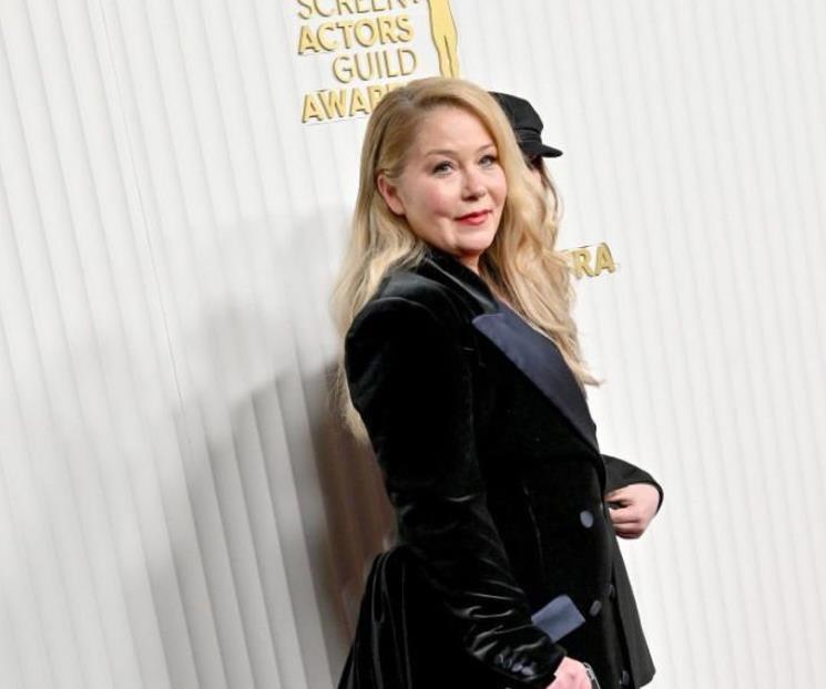 Christina Applegate revela nuevo problema de salud desde el hospital Christina Applegate revela nuevo problema de salud desde el hospital