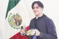 Reciben a Osmar Olvera como héroe en México Reciben a Osmar Olvera como héroe en México