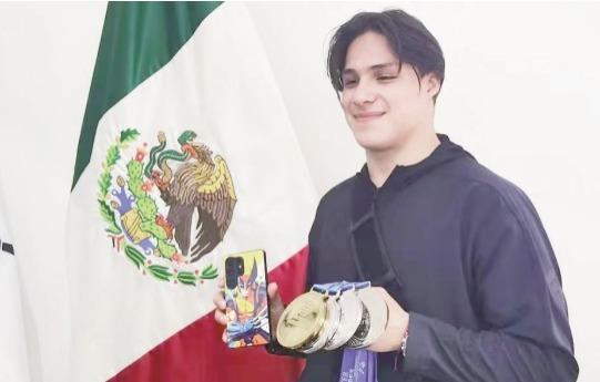 Reciben a Osmar Olvera como héroe en México Reciben a Osmar Olvera como héroe en México