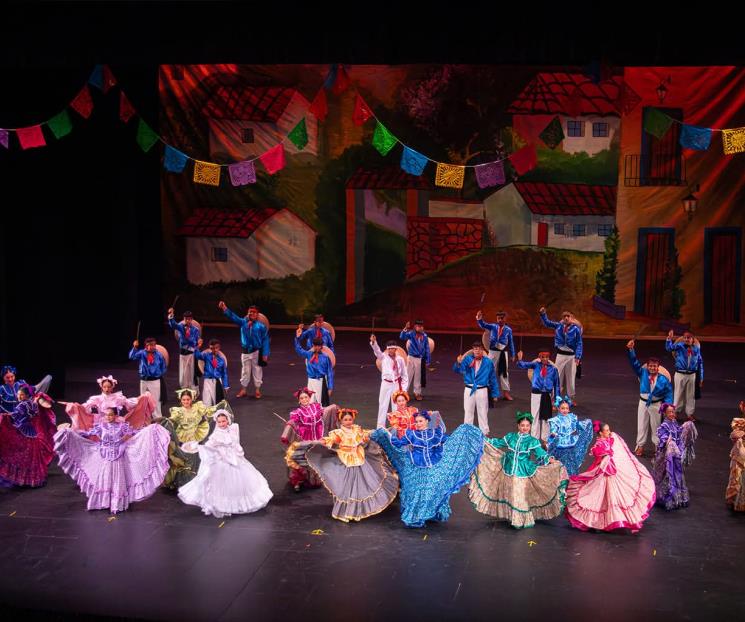 Conquistan nuevas generaciones el Mitote Folklórico Conquistan nuevas generaciones el Mitote Folklórico