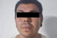 Amenaza con pistola a su expareja