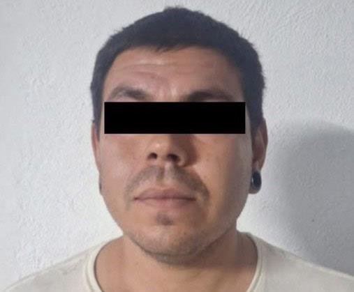 Amenaza con pistola a su expareja