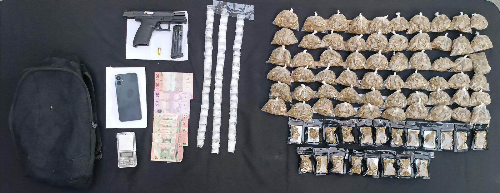 Un presunto sicario quien podría estar relacionado en al menos dos ejecuciones, fue detenido por la División de Inteligencia de Fuerza Civil, en Salinas Victoria.