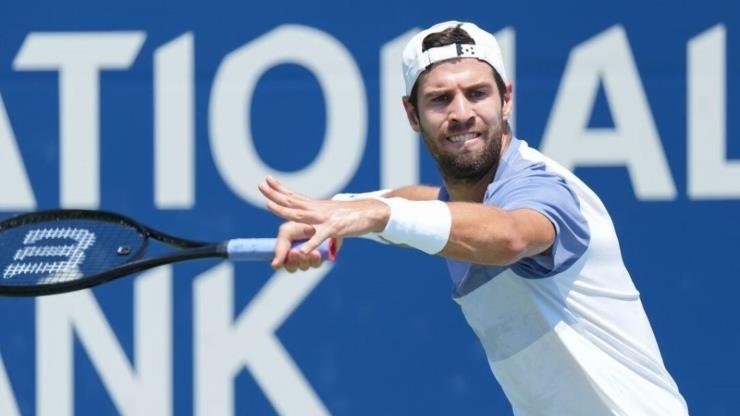 Khachanov  deja fuera a Zverev
