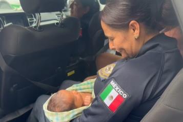 Rescatan a bebé de incendio en Escobedo