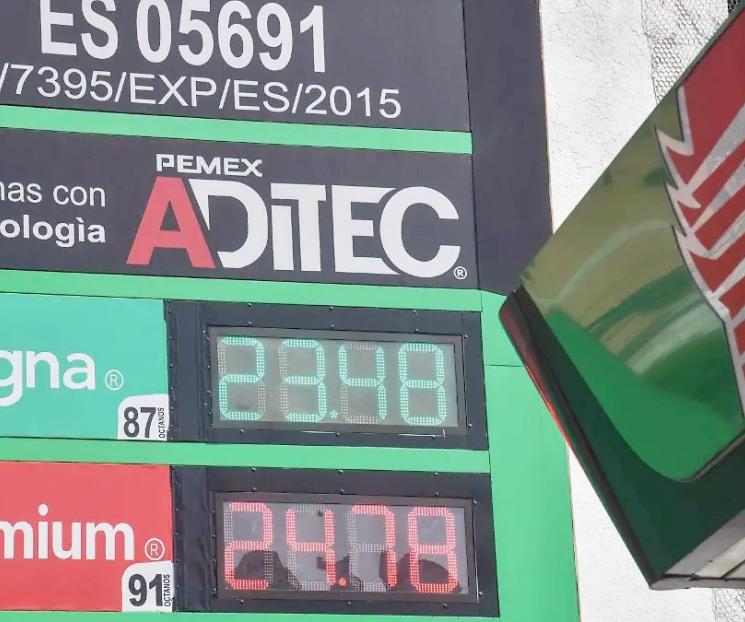 Gasolina regular en México seguirá en 24 pesos