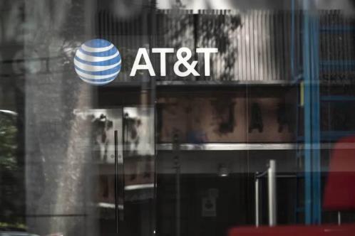 Evalúa AT&T vender en México