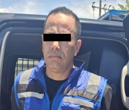 Roba 33 tarjetas de crédito