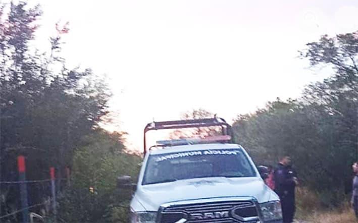 Asesinan a hombre a balazos en brecha