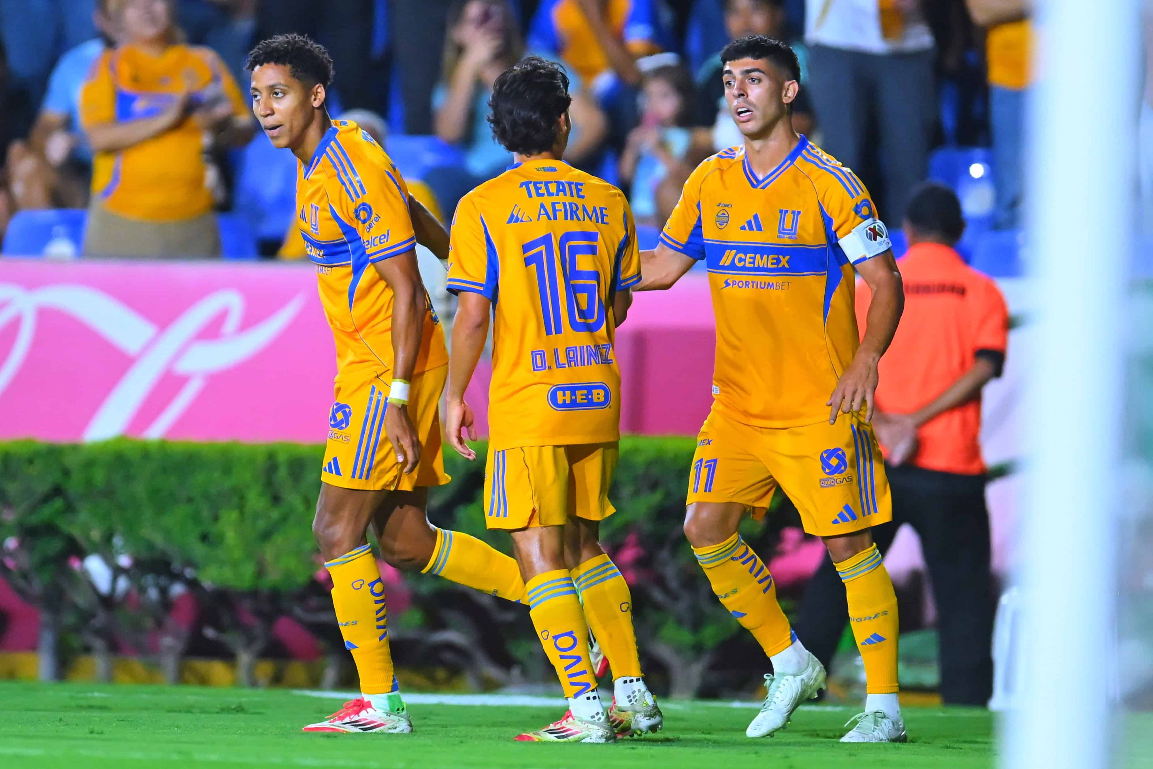 Ozziel Herrera hace el 1-0.