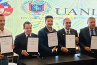 Prestarán servicios en Laredo, Texas médicos de la UANL Prestarán servicios en Laredo, Texas médicos de la UANL