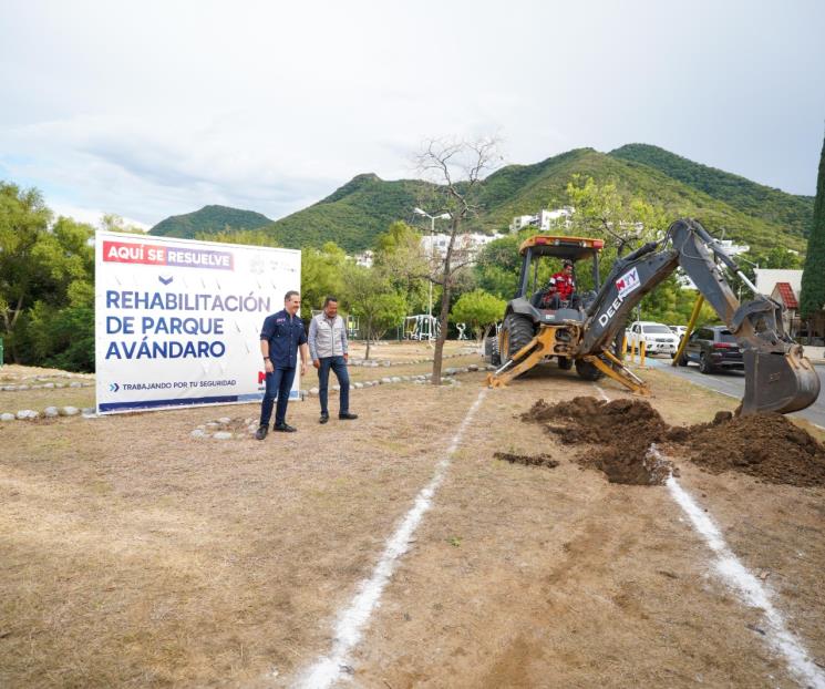 Inicia Monterrey rehabilitación  de dos áreas verdes