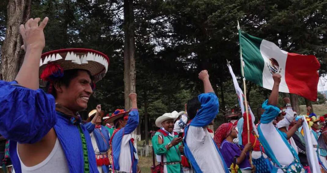 Marcha de los Pueblos Indígenas avanza sobre Reforma
