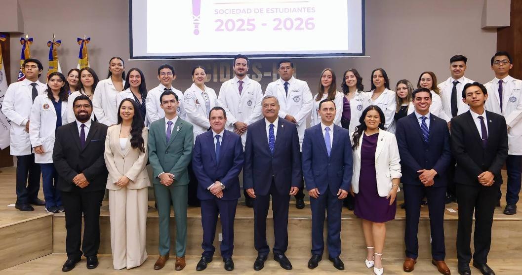 Nombra UANL nueva mesa directiva estudiantil en Medicina