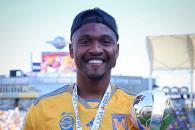 Vende Tigres a Samir al futbol árabe