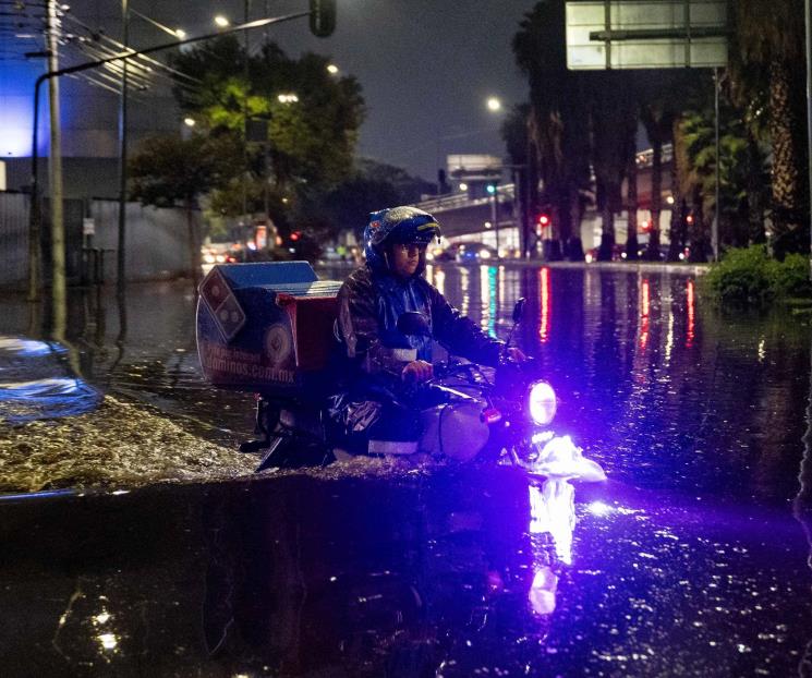 Lluvias provocan severas inundaciones en CDMX